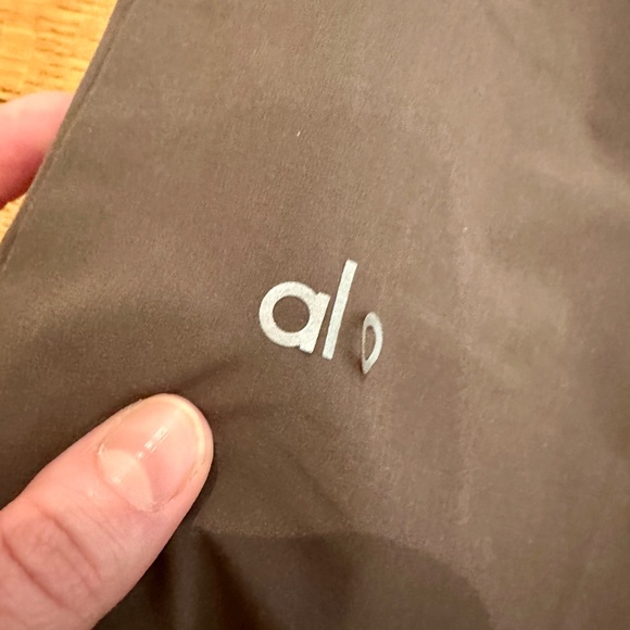 Alo Yoga High Waist Pursuit Trouser - XS - Espresso - Picture 6 of 6